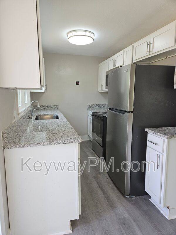 Apartment for rent at 302 Crystal Lake Dr, North Augusta, SC 29841