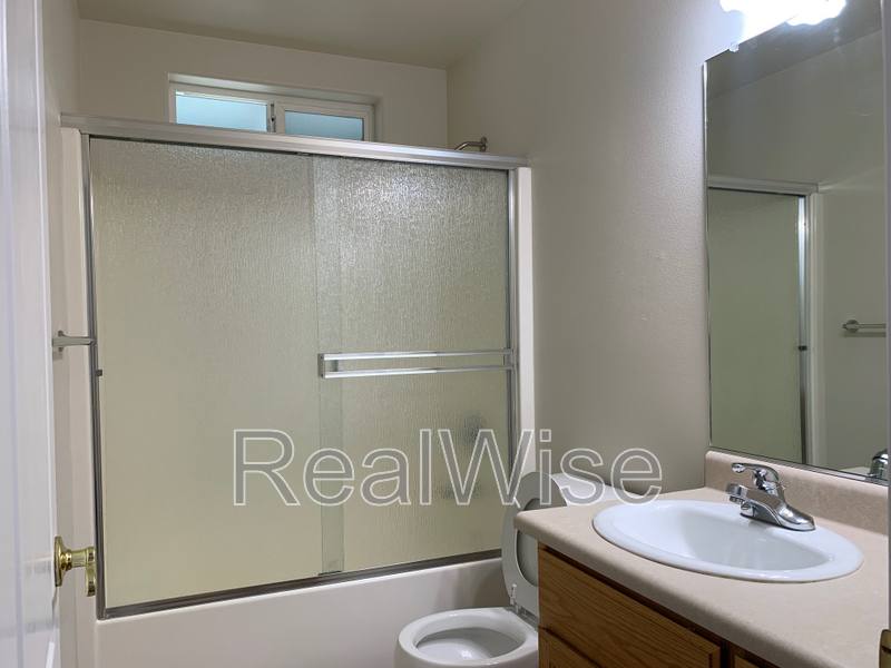 Townhouse for rent at 1675 George Tweed Blvd, Grants Pass, OR 97527