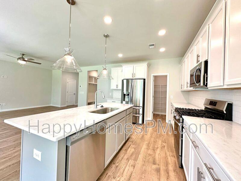 House for rent at 8692 Windsor Hill Blvd, North Charleston, SC 29420