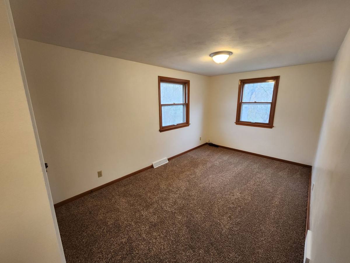 Apartment for rent at 1009 34th Ave, East Moline, IL 61244