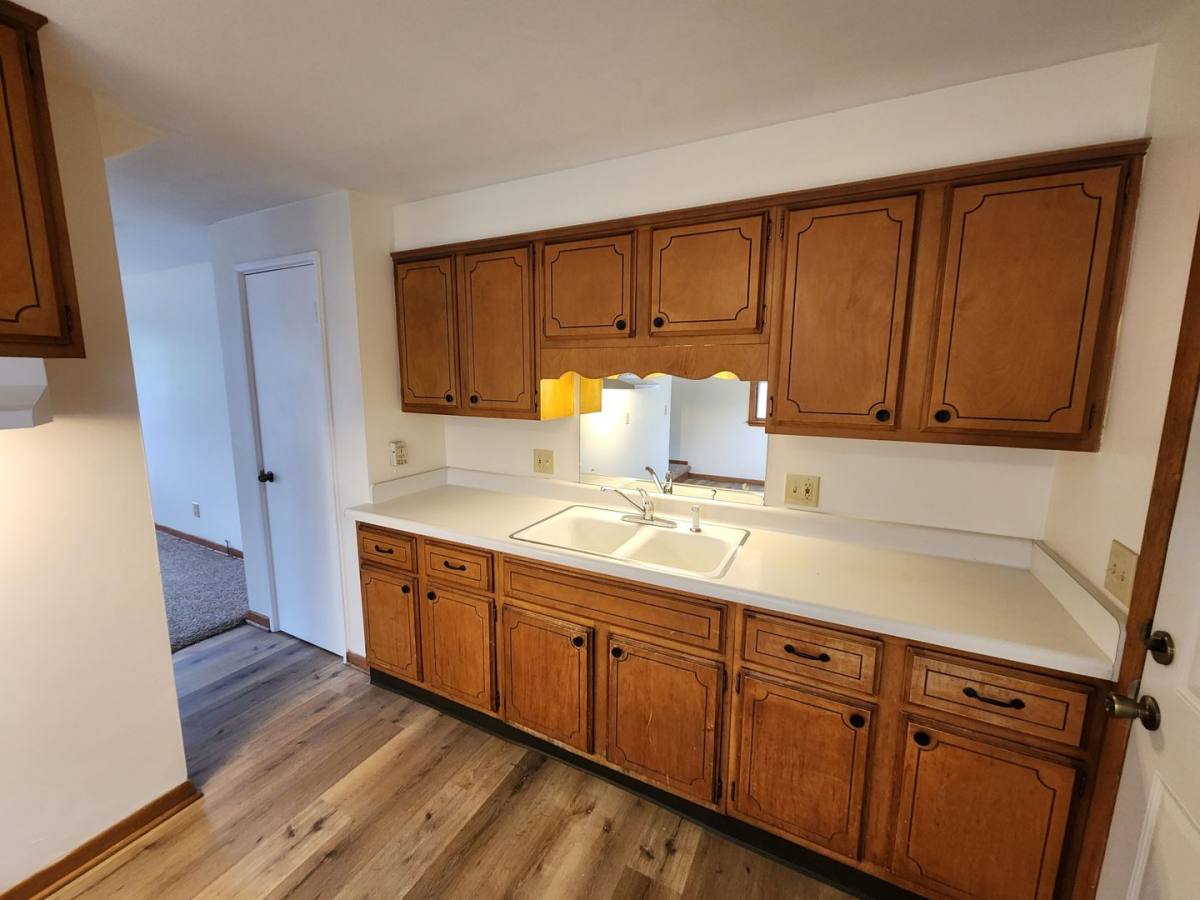 Apartment for rent at 1009 34th Ave, East Moline, IL 61244