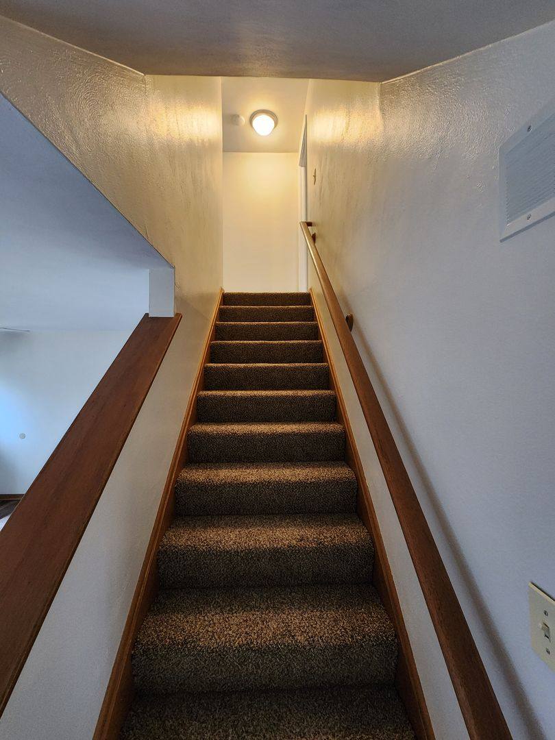 Apartment for rent at 1009 34th Ave, East Moline, IL 61244