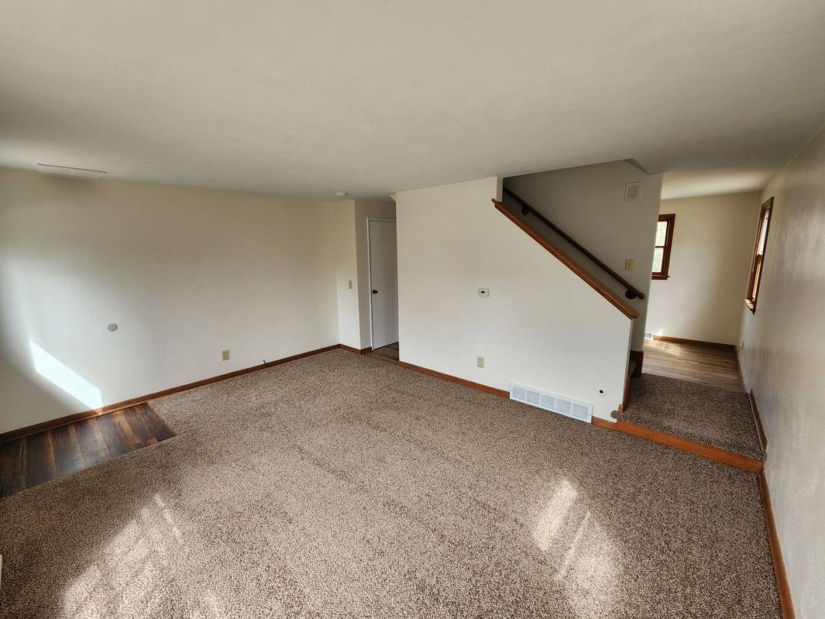 Apartment for rent at 1009 34th Ave, East Moline, IL 61244
