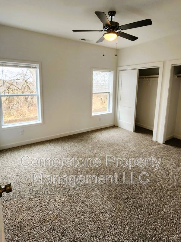 Townhouse for rent at 812 E 6th Terrace, Wellsville, KS 66092