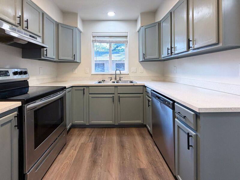 Townhouse for rent at 2447 Roosevelt Blvd #3, Eugene, OR 97402