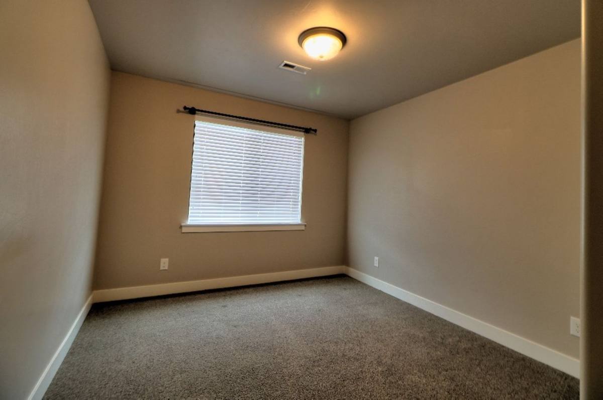 Townhouse for rent at 598 N 220 E, Salem, UT 84653
