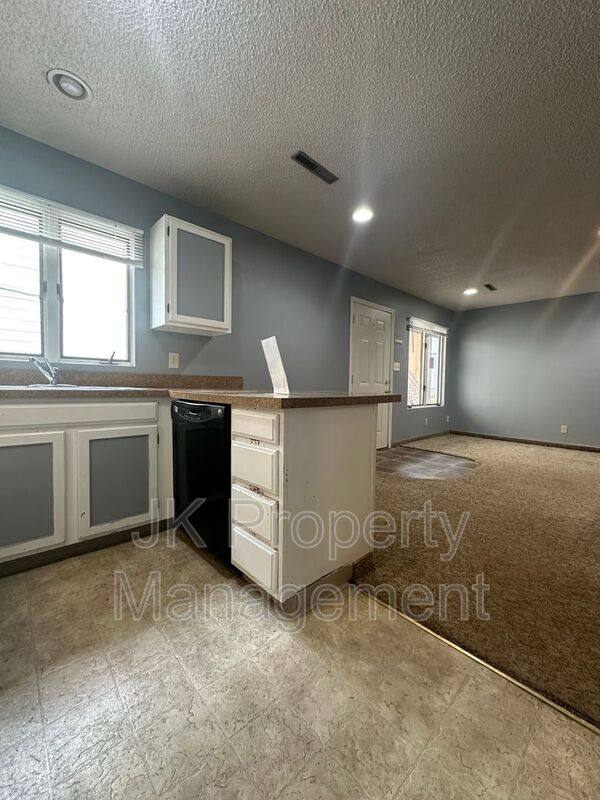 Apartment for rent at 3516 11th Ave S #10, Great Falls, MT 59405
