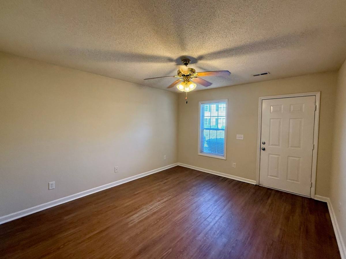 Apartment for rent at 614 E Parker St, Graham, NC 27253