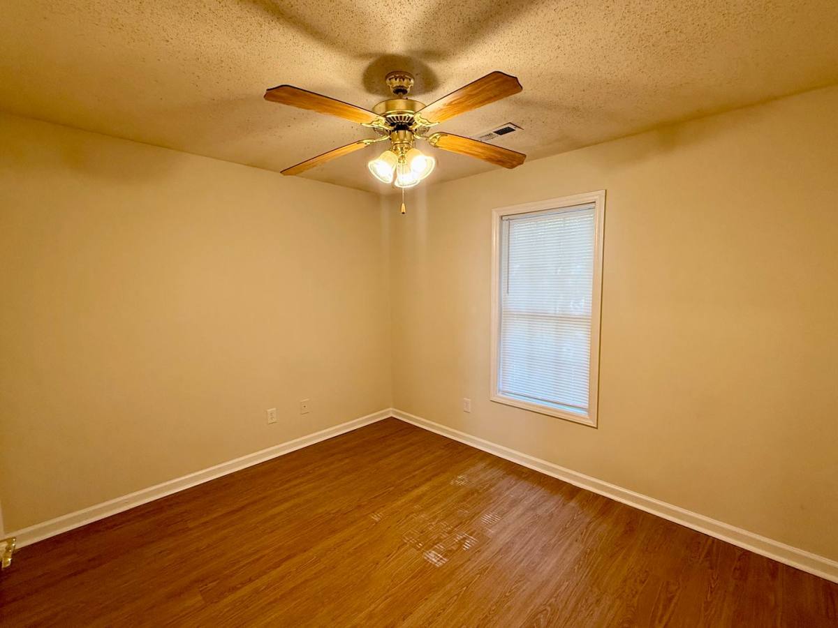 Apartment for rent at 614 E Parker St, Graham, NC 27253