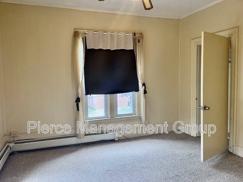Apartment for rent at 421 Hanover St #5, Manchester, NH 03104