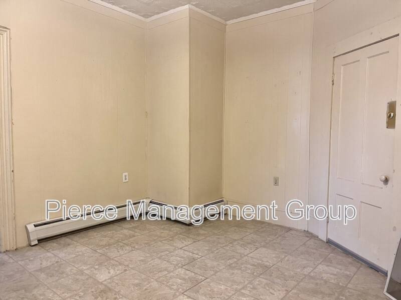 Apartment for rent at 421 Hanover St #5, Manchester, NH 03104