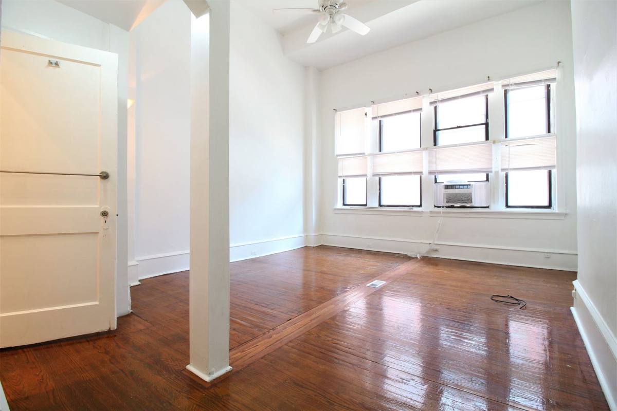 Apartment for rent at 2122 Walnut St, Philadelphia, PA 19103
