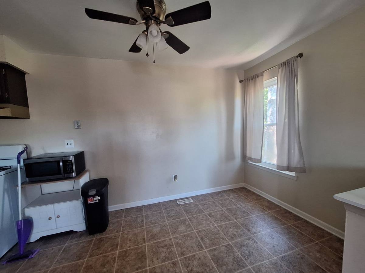 Condo for rent at 22649 Martin, Saint Clair Shores, MI 48081