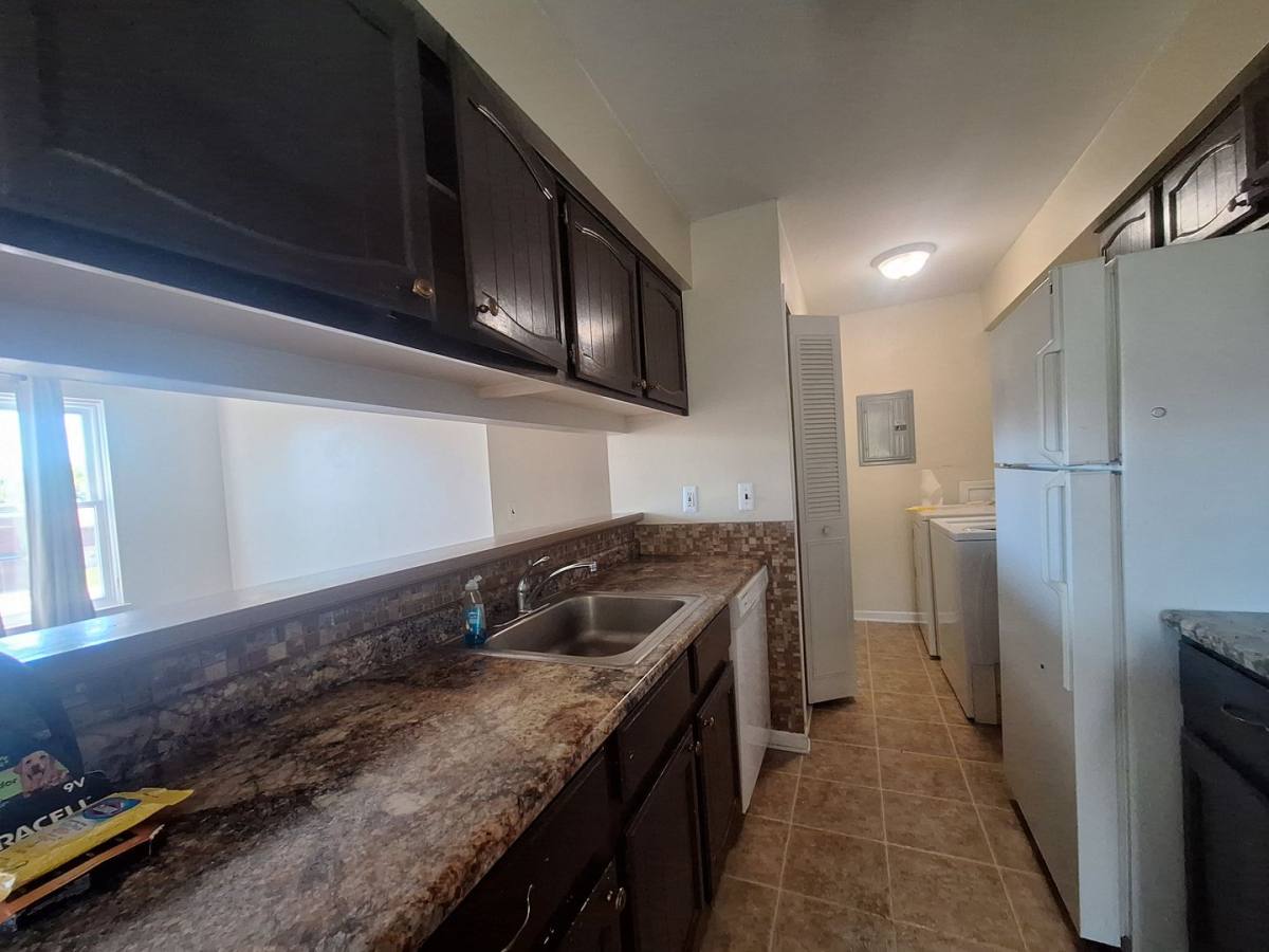 Condo for rent at 22649 Martin, Saint Clair Shores, MI 48081
