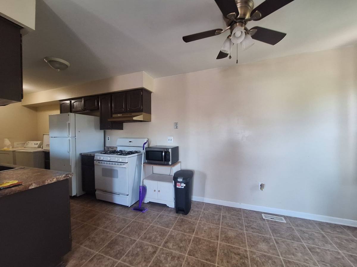 Condo for rent at 22649 Martin, Saint Clair Shores, MI 48081