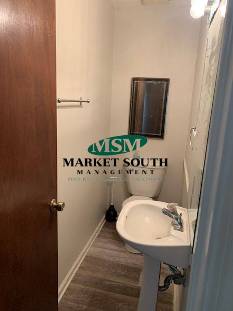 House for rent at 2 Rivers Bend Court, Savannah, GA 31406