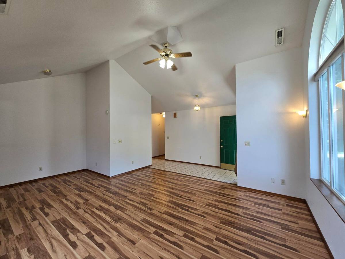 House for rent at 4423 S Sharron Court, Kennewick, WA 99337