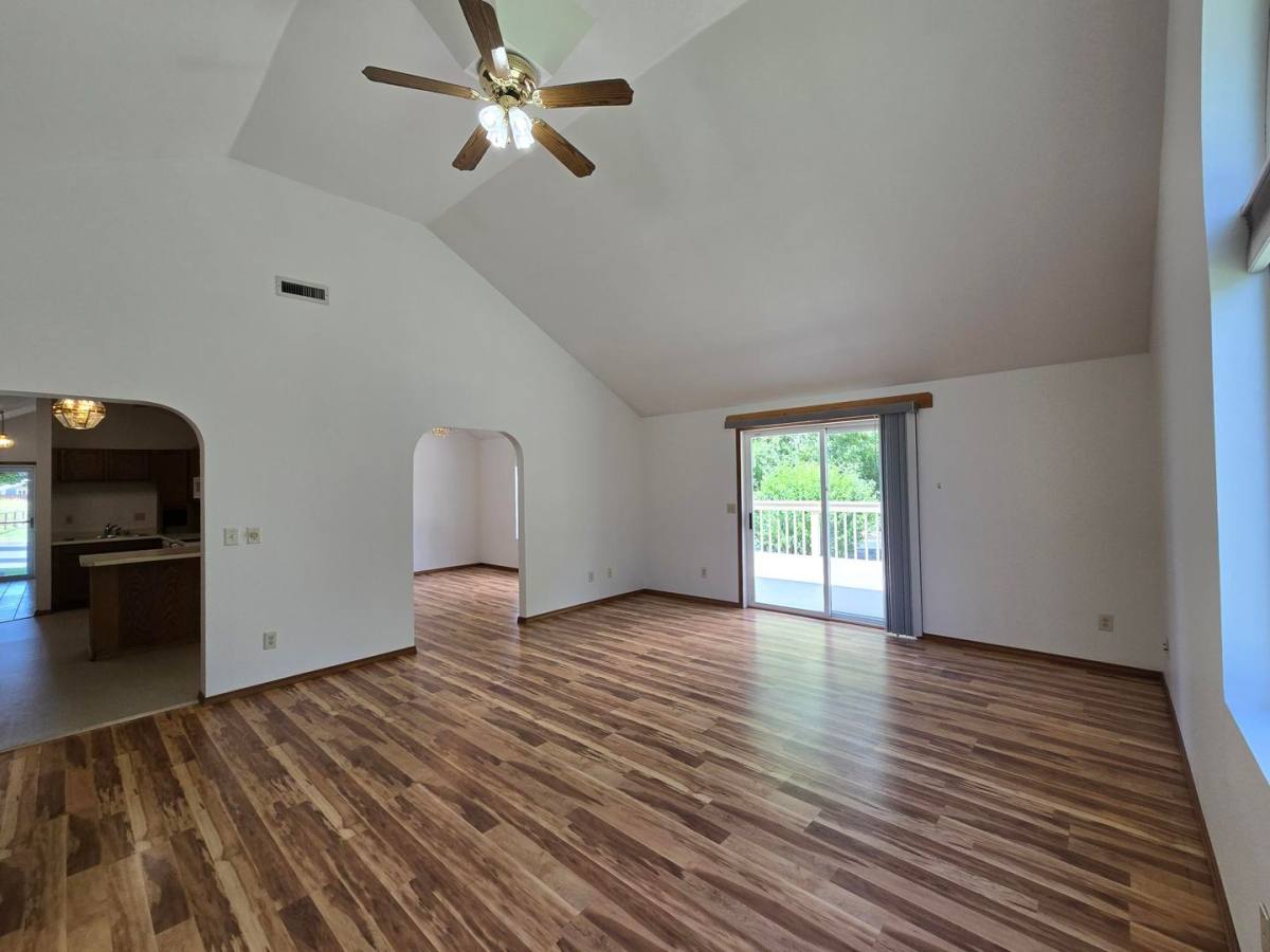 House for rent at 4423 S Sharron Court, Kennewick, WA 99337