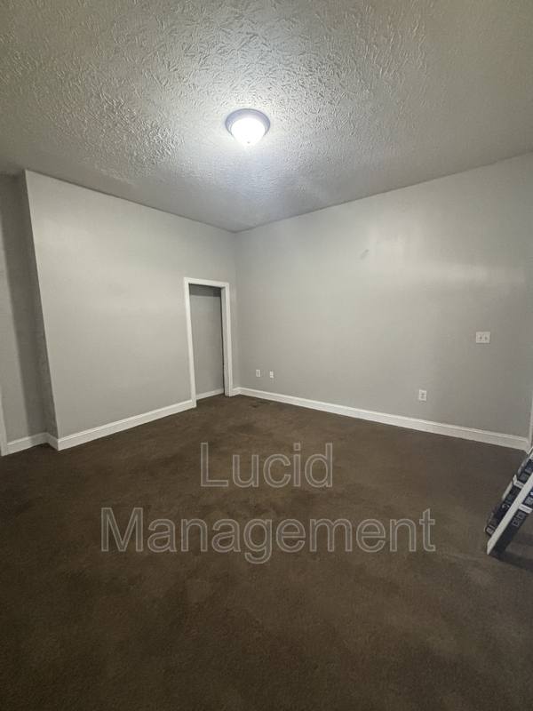 House for rent at 420 Montana Ave, Louisville, KY 40208