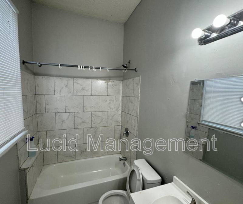 House for rent at 420 Montana Ave, Louisville, KY 40208