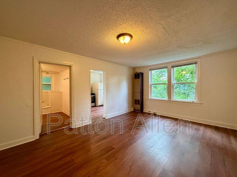 Apartment for rent at 37 Skyview Place #10, Asheville, NC 28804