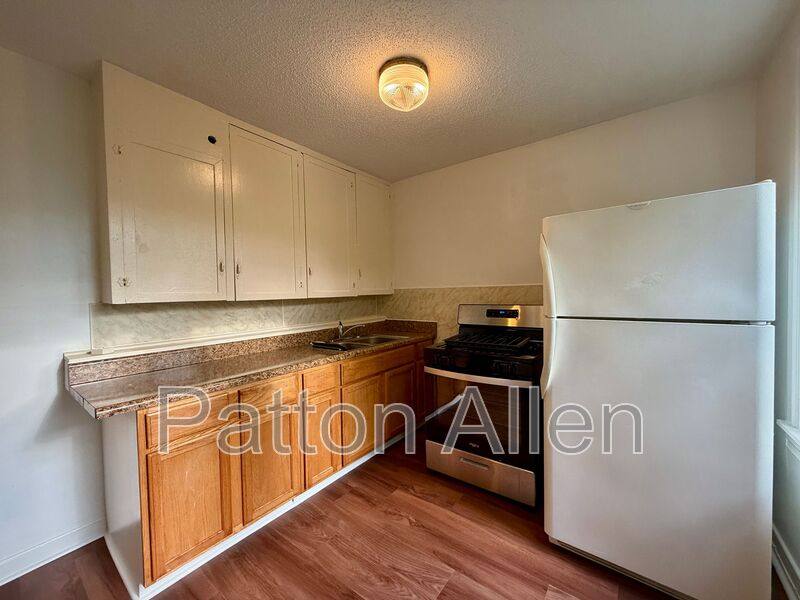 Apartment for rent at 37 Skyview Place #10, Asheville, NC 28804