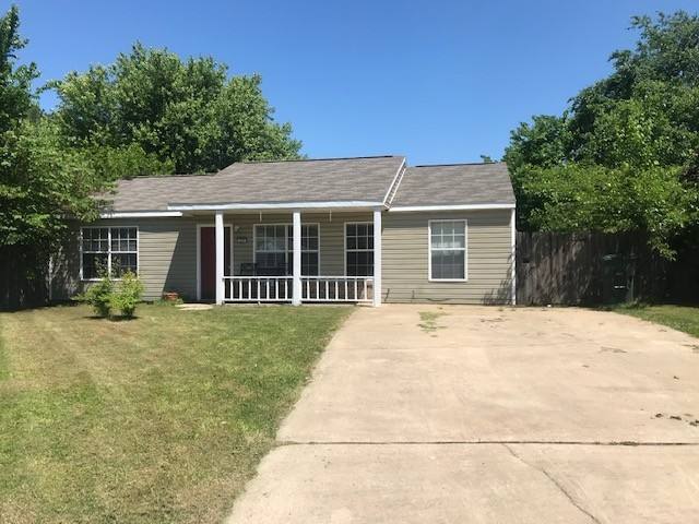 House for rent at 320 E Evergreen Lane, Fayetteville, AR 72703