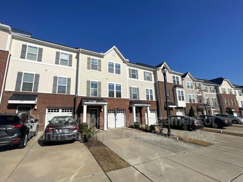 Townhouse for rent at 522 Pemberwich Place, Cary, NC 27519