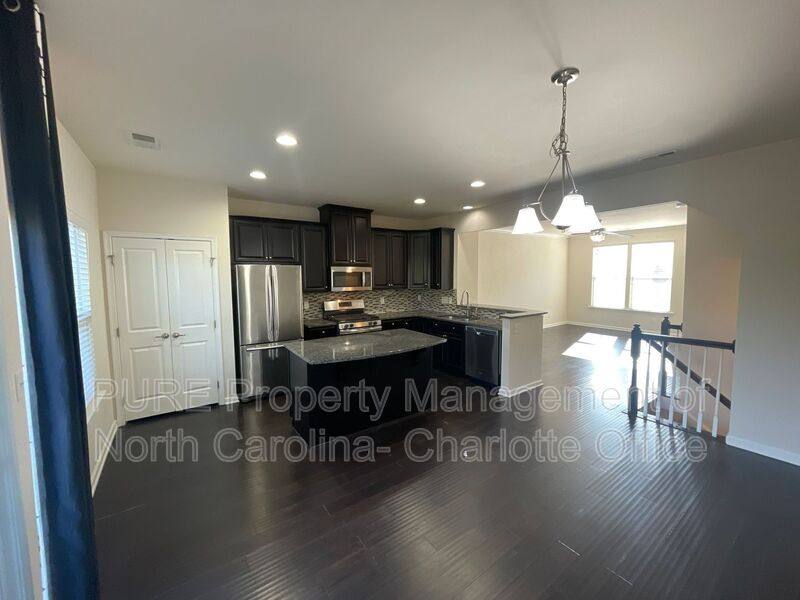 Townhouse for rent at 522 Pemberwich Place, Cary, NC 27519