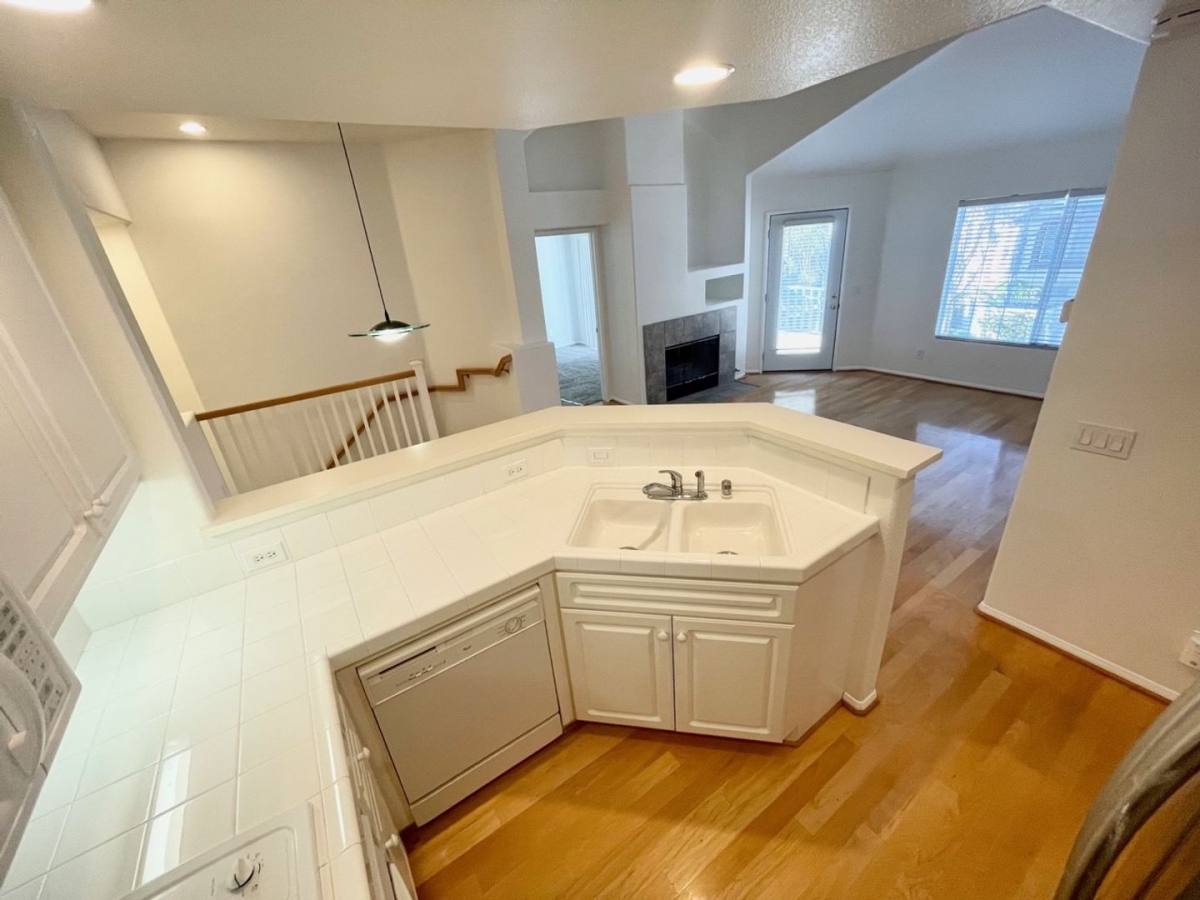Condo for rent at 11890 Cypress Canyon Rd, San Diego, CA 92131