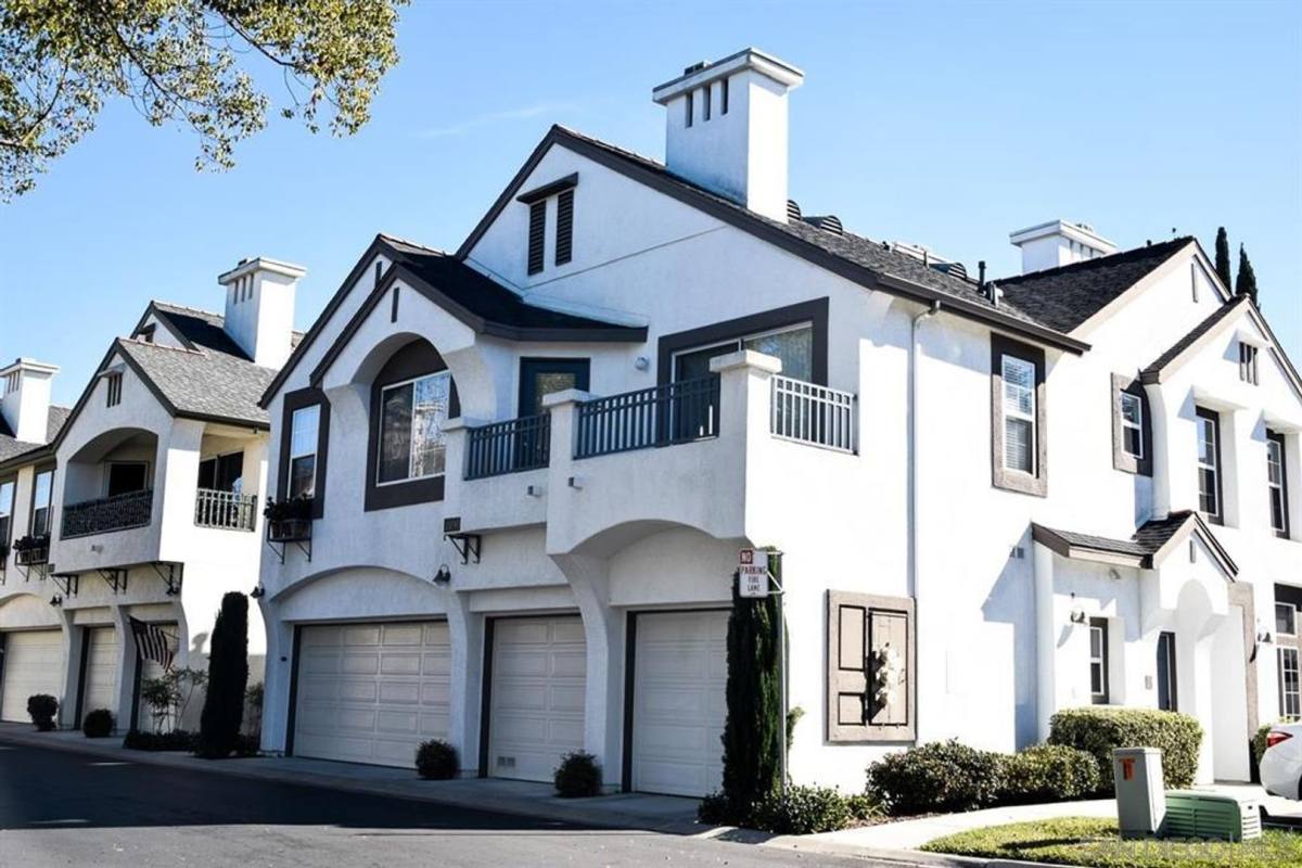 Condo for rent at 11890 Cypress Canyon Rd, San Diego, CA 92131