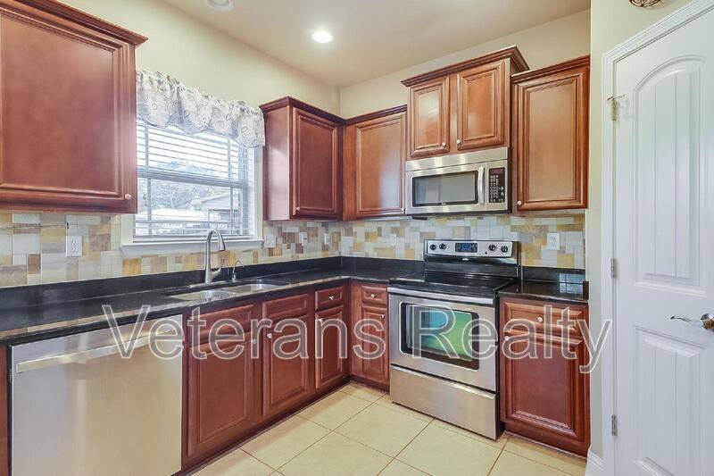 House for rent at 954 Old Towne St, Gulfport, MS 39507