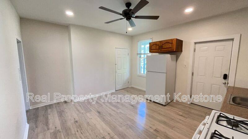 Apartment for rent at 1405-1407 W St, Homestead, PA 15120