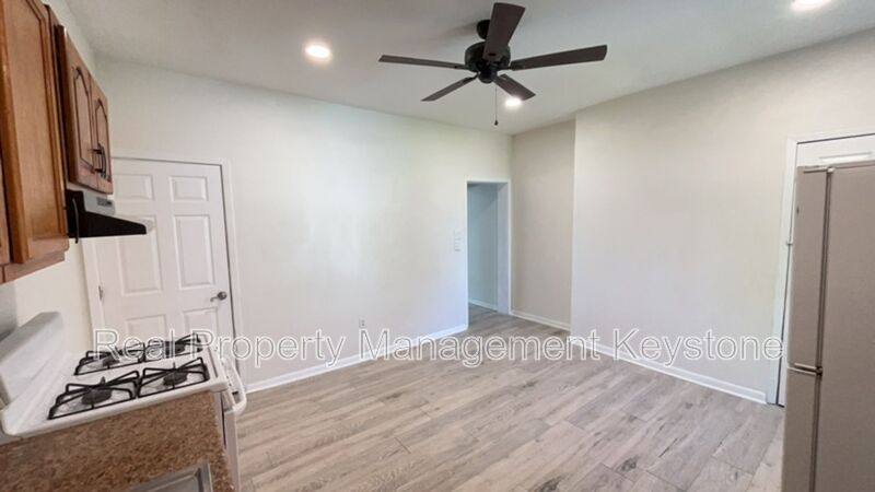Apartment for rent at 1405-1407 W St, Homestead, PA 15120
