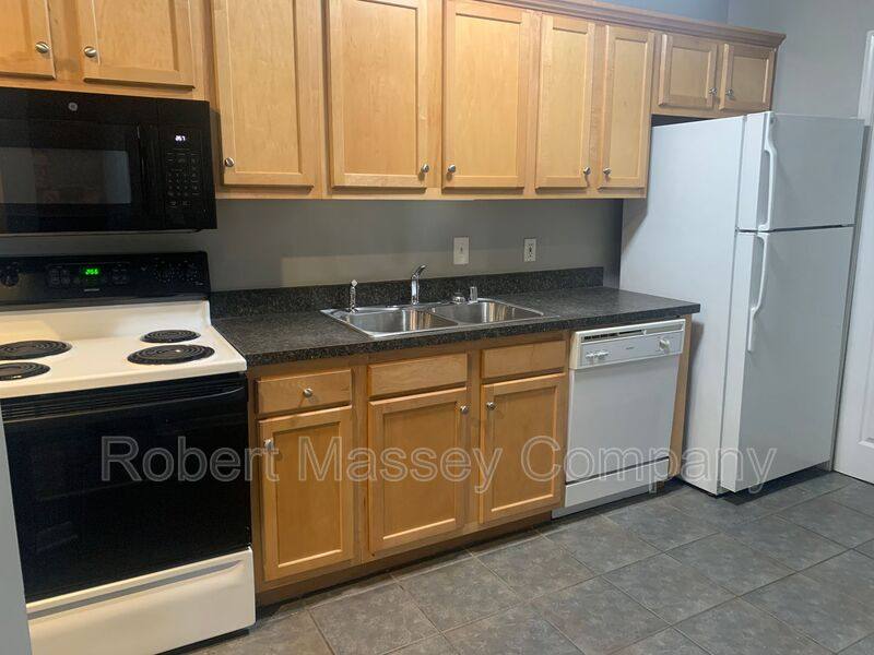 Apartment for rent at 1829 Edenside Ave #1, Louisville, KY 40204