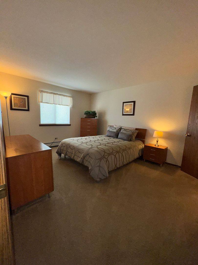 Apartment for rent at 16005 Applewood Lane, Tinley Park, IL 60487