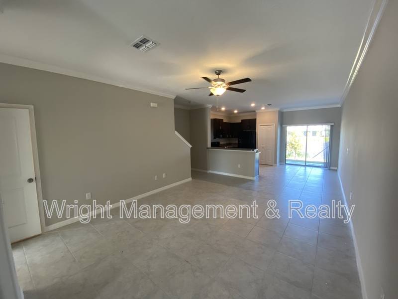 Townhouse for rent at 11736 Dumaine Valley Rd, Riverview, FL 33579