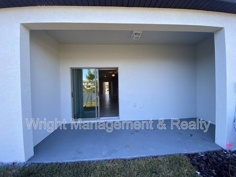 Townhouse for rent at 11736 Dumaine Valley Rd, Riverview, FL 33579