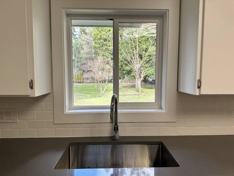 House for rent at 931 Chemawa Rd N, Salem, OR 97303