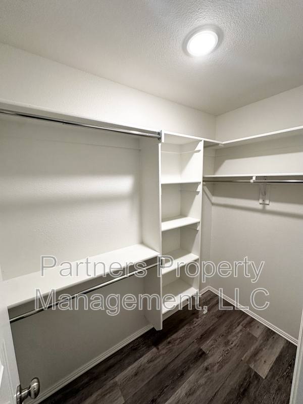 Apartment for rent at 1035 S Benchmark Lane #1, Fayetteville, AR 72704