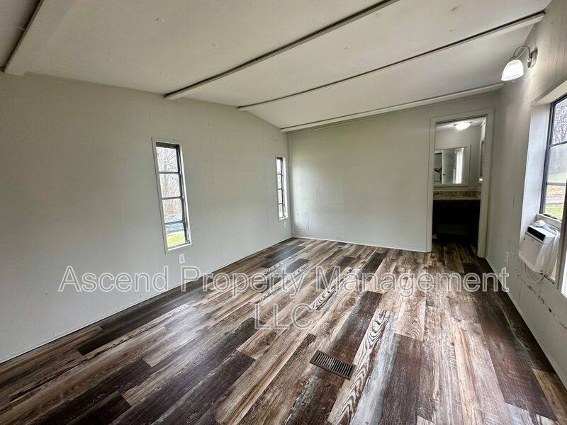 House for rent at 1931 Wilkes Ave, Soddy Daisy, TN 37379
