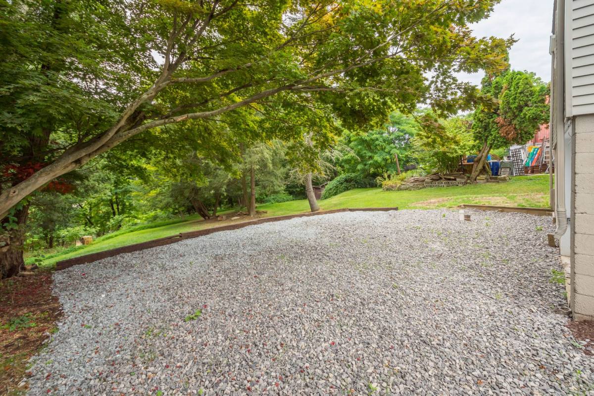 House for rent at 274 Idlewood Rd, Pittsburgh, PA 15235