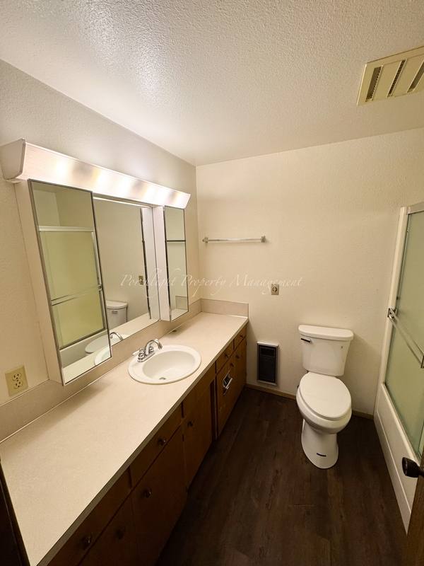 Apartment for rent at 403 La Villa Dr, Lynden, WA 98264