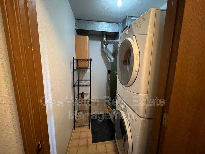Townhouse for rent at 8000 Queen Victoria Dr #2, Anchorage, AK 99518