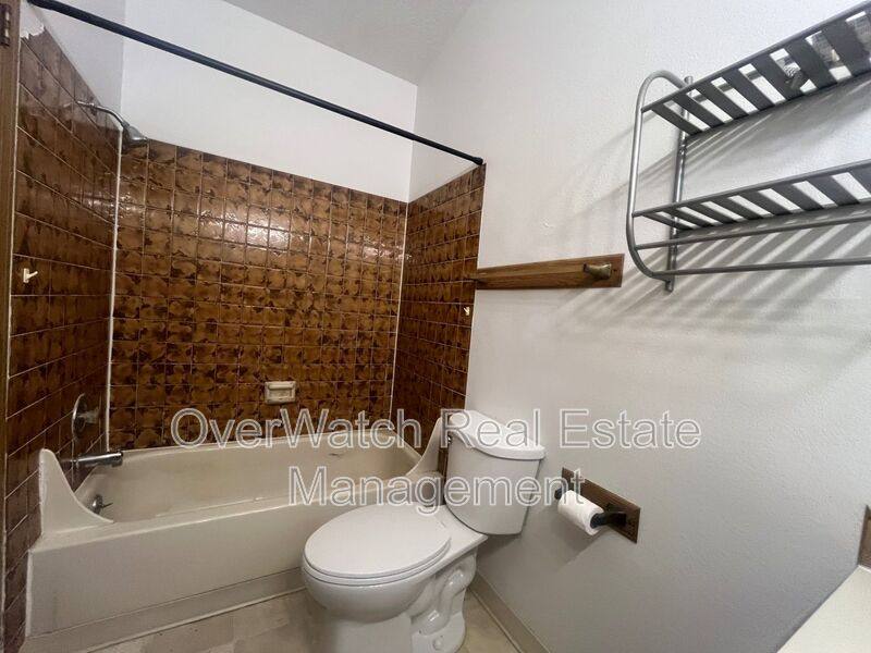 Townhouse for rent at 8000 Queen Victoria Dr #2, Anchorage, AK 99518