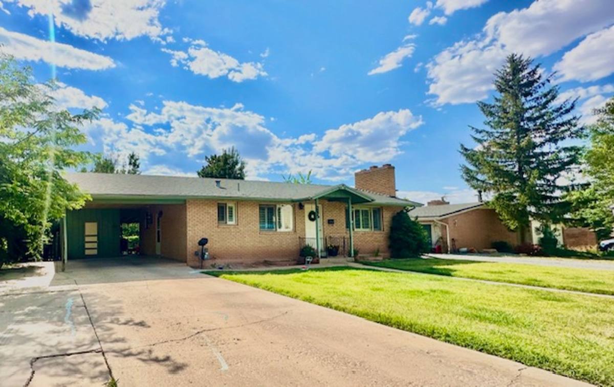 House for rent at 282 S Dewey Ave, Cedar City, UT 84720