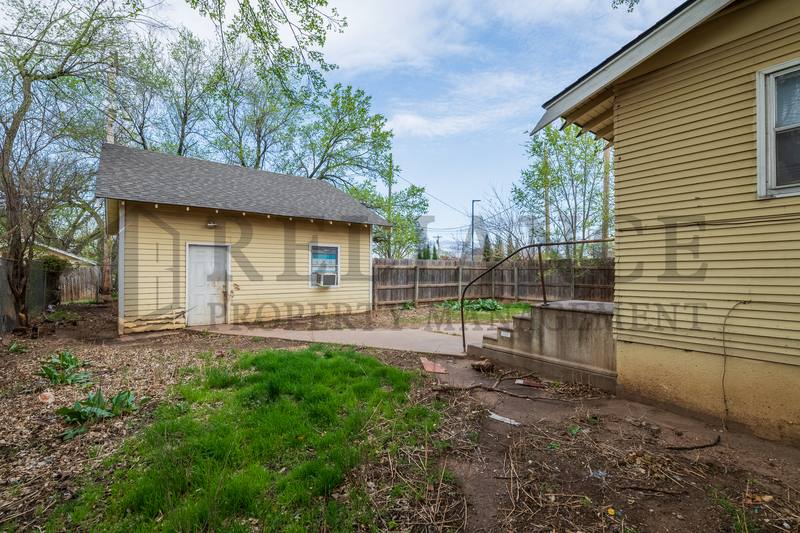 House for rent at 439 N Lorraine Ave, Wichita, KS 67214