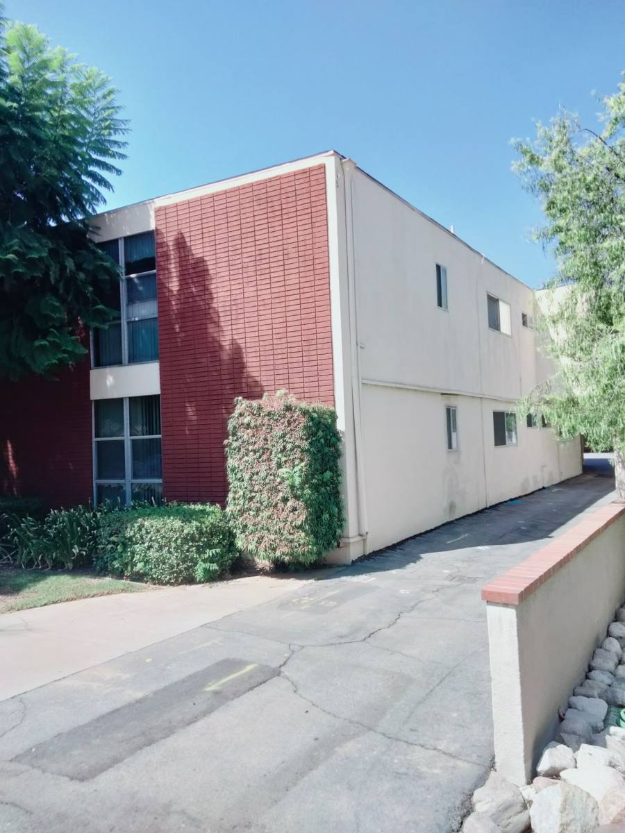 Apartment for rent at 254 Monterey Rd, South Pasadena, CA 91030