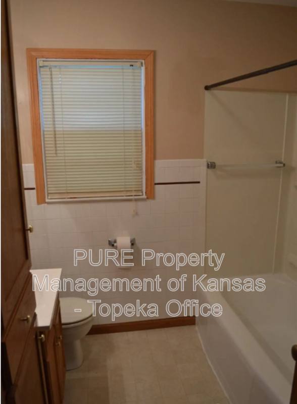 House for rent at 2004 SW Moundview Dr, Topeka, KS 66604