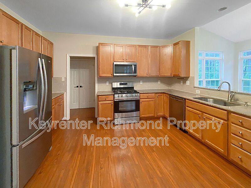 House for rent at 229 Ashbury Hills Dr, Richmond, VA 23227